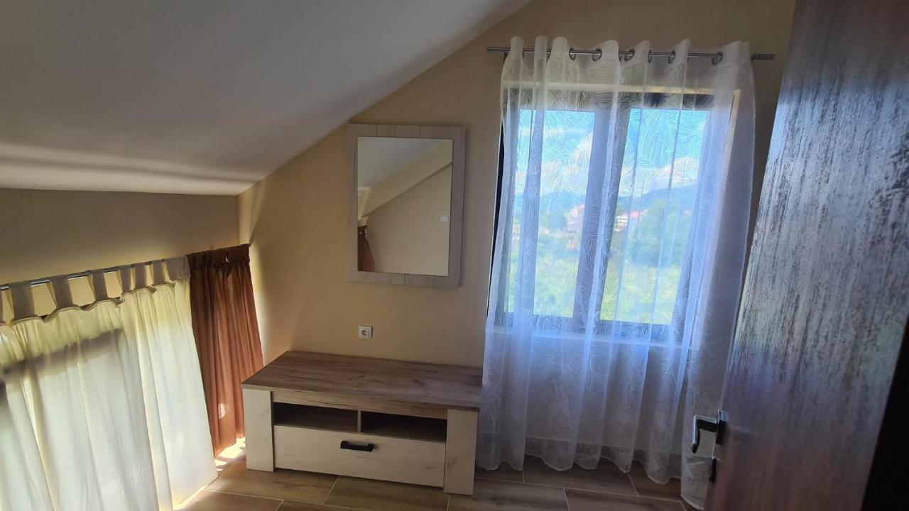 Apartments Ivetic Котор Екстер'єр фото