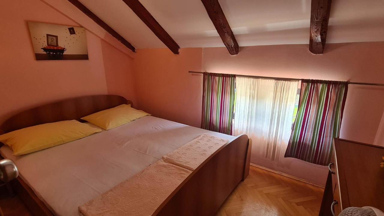 Apartments Ivetic Котор Екстер'єр фото