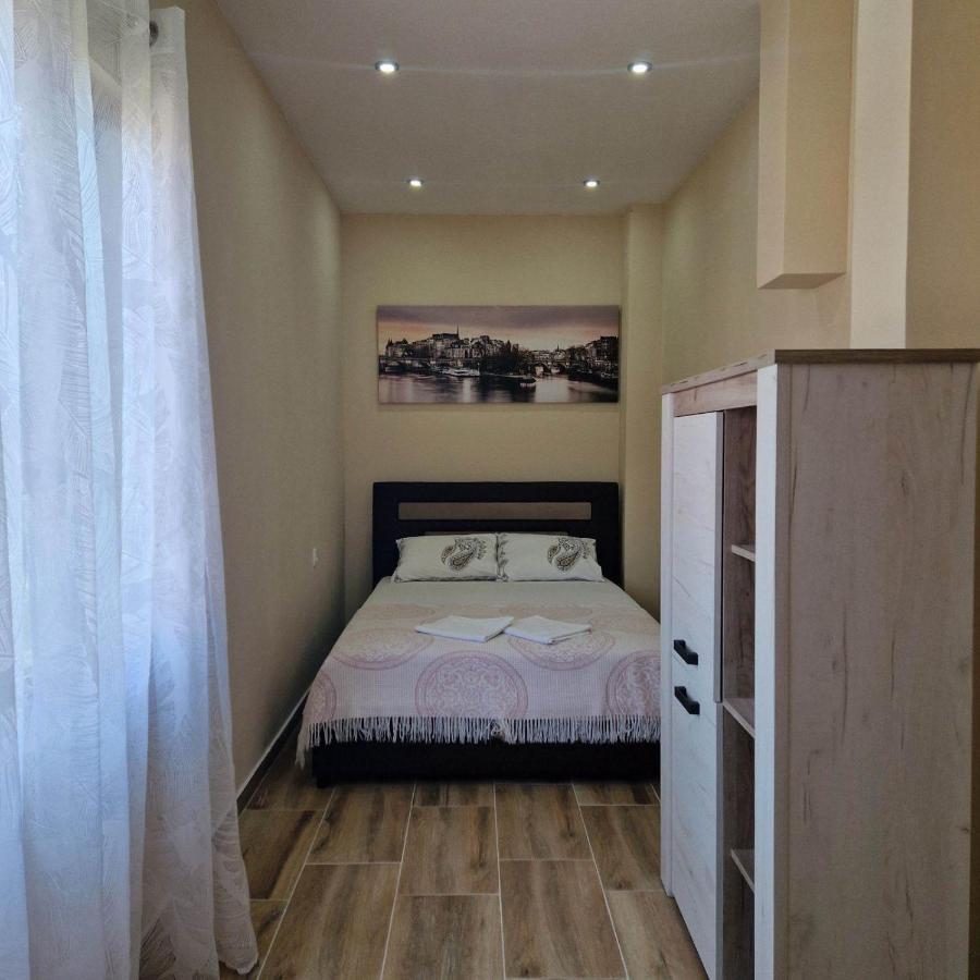 Apartments Ivetic Котор Екстер'єр фото