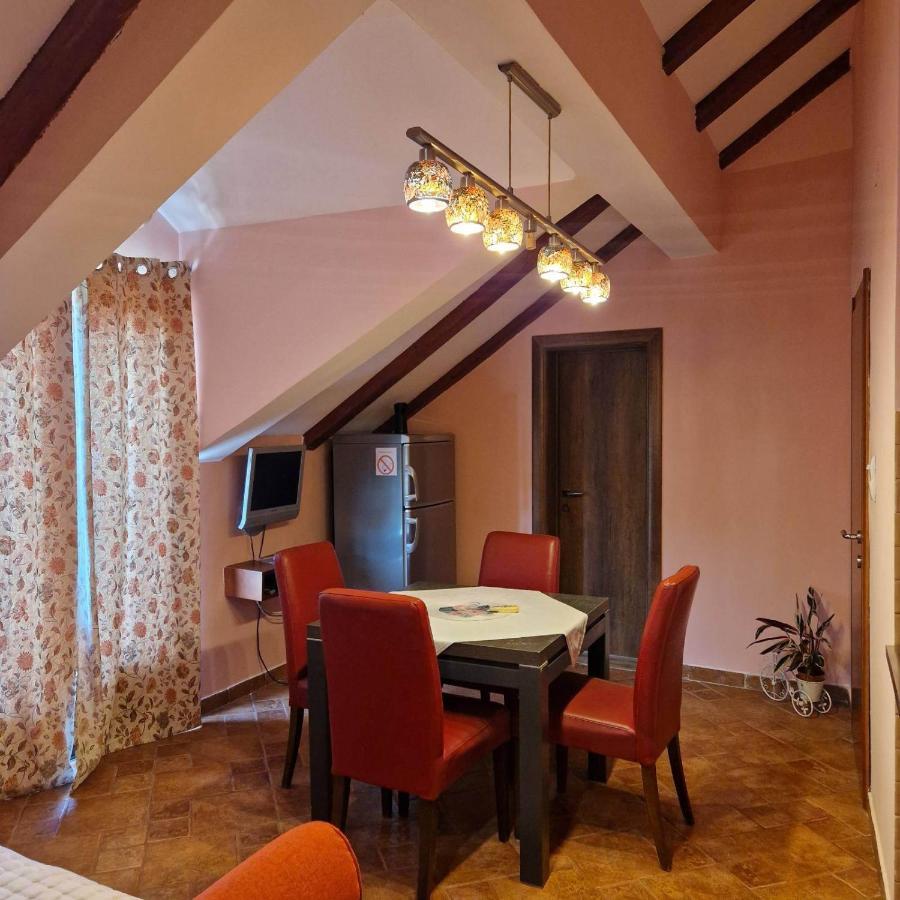 Apartments Ivetic Котор Екстер'єр фото