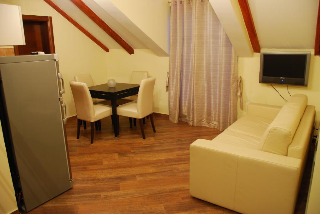Apartments Ivetic Котор Екстер'єр фото